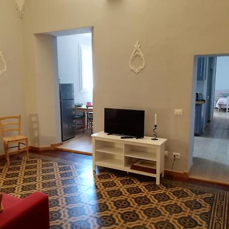 Casa Ridolfi Holiday Home -Una Terrazza Sui Giardini Di ปิซา ภายนอก รูปภาพ